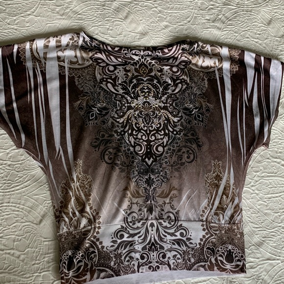 White and Brown Top - Picture 1 of 2